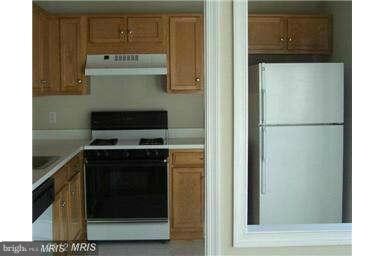 9232 Cardinal Forest Ln unit 9232D-, Lorton, VA 22079 - photo 7