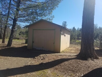 1 Car Garage