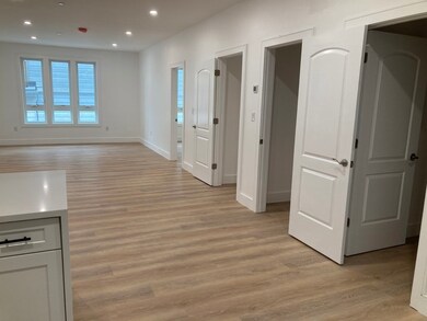 178 Washington Ave unit 302, Chelsea, MA 02150 - photo 6