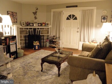 4119 Vernon Rd, Drexel Hill, PA 19026 - photo 3