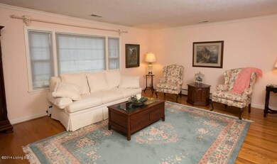 7621 E Manslick Rd, Louisville, KY 40228 - photo 4