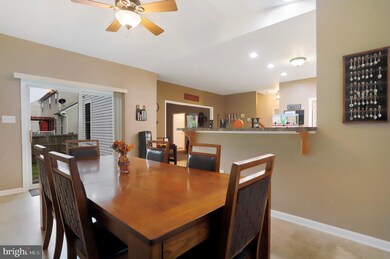 10225 Saddlebrooke Ln, Hagerstown, MD 21740 - photo 7