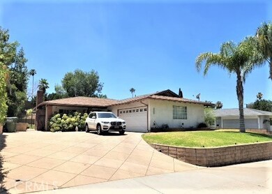 Custom concrete driveway