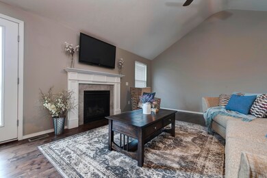 864 E Striper Dr, Nixa, MO 65714 - photo 4