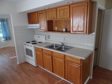 3526 Karl Rd, Columbus, OH 43224 - photo 4