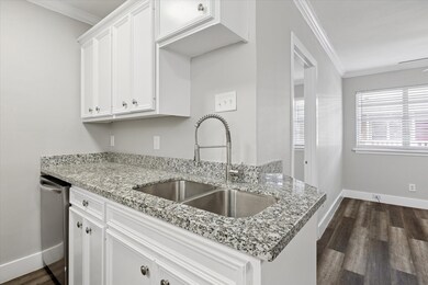 3618 Garrott St unit 13, Houston, TX 77006 - photo 3