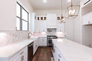 613 W 26th St, Houston, TX 77008 - photo 6