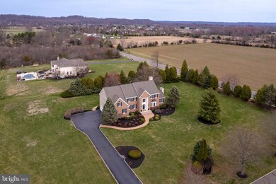 2 Hunters Ridge Dr, Pennington, NJ 08534 - photo 2