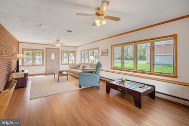 9821 Watkins Rd, Gaithersburg, MD 20882 - photo 5