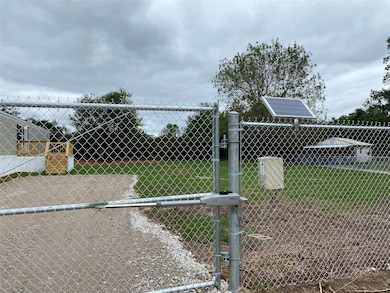 602 N Pine Hill St, Pinehurst, TX 77362 - photo 3