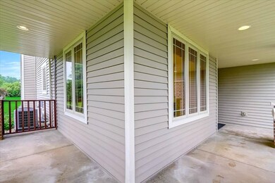 5161 Fox Sedge Ln, Fitchburg, WI 53711 - photo 7