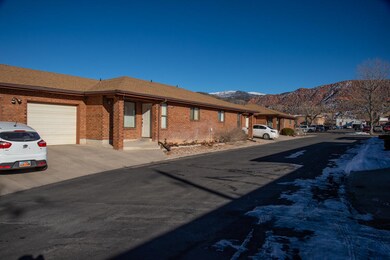 139 N 100 W unit 3, Cedar City, UT 84720 - photo 2