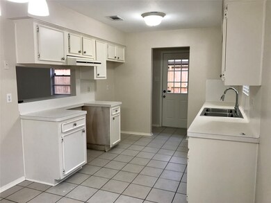 1913 E Allegro St, Houston, TX 77080 - photo 6