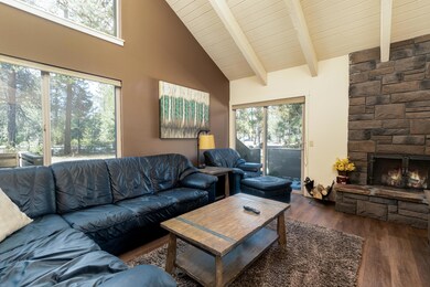 17638 Tennis Village unit 32, Sunriver, OR 97707 - photo 2