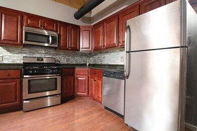 470 Silver St unit 214, Manchester, NH 03103 - photo 4