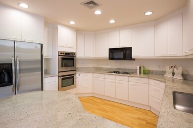 99 Florence St unit 203A, Chestnut Hill, MA 02467 - photo 5