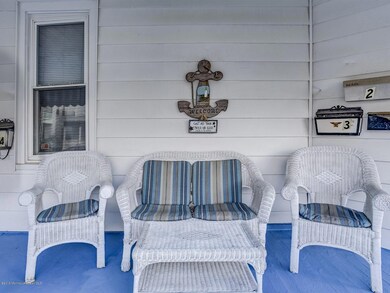 005_Front Porch