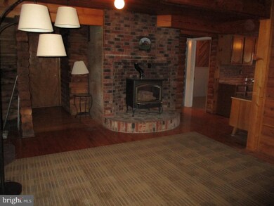 1090 Giles Mill Rd, Bunker Hill, WV 25413 - photo 4