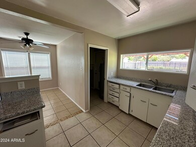 2221 E Virginia Ave, Phoenix, AZ 85006 - photo 7