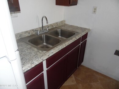 1330 E Grant Rd unit B, Tucson, AZ 85719 - photo 5