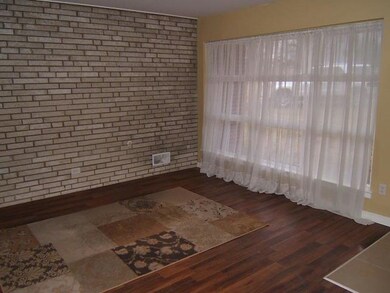 Living Rm