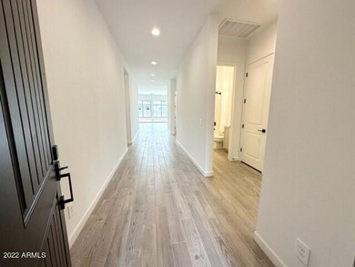 3 Foyer