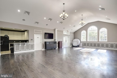 2224 Hollowoak Dr, Hanover, MD 21076 - photo 4