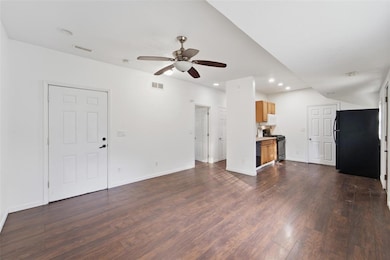 3832 15th St, Des Moines, IA 50313 - photo 6