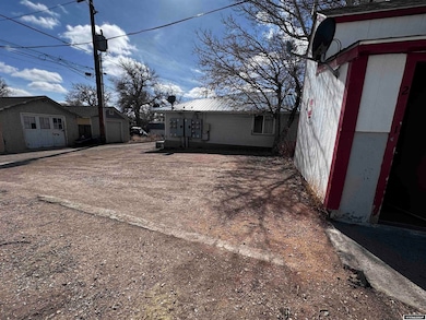 208 E Pine St, Rawlins, WY 82301 - photo 5