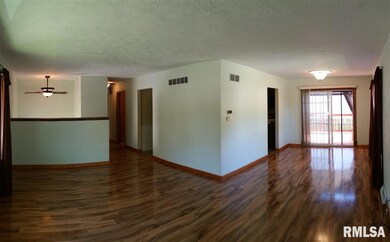 3620 N Elmwood Ave, Davenport, IA 52806 - photo 5