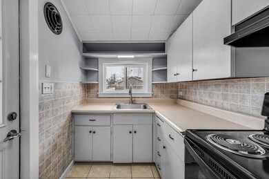 25 Maple St unit 27, Ludlow, MA 01056 - photo 5