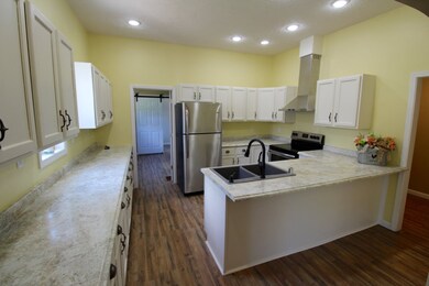 115 E Walnut St, Princeton, IN 47670 - photo 7