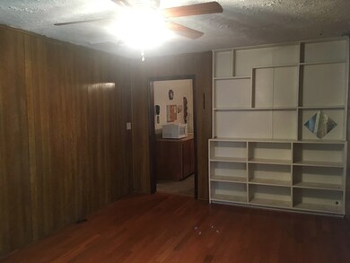 1833 Kitchens Rd unit B10, Macon, GA 31211 - photo 3