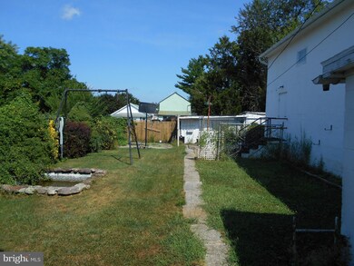 113 E 10th Ave, Ranson, WV 25438 - photo 5