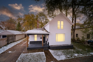 1211 23rd St Photo 4