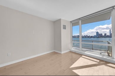 Crystal Point unit 703, Jersey City, NJ 07302 - photo 3