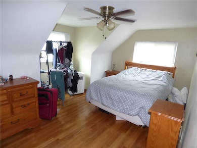 41 Charlton St unit 2, Pittsburgh, PA 15205 - photo 2