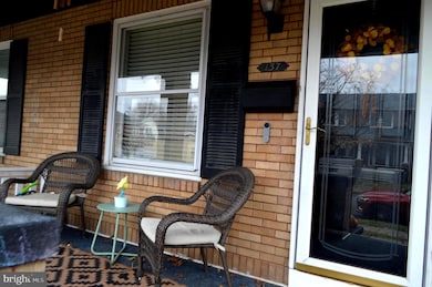 137 E Elm St, Reading, PA 19607 - photo 5