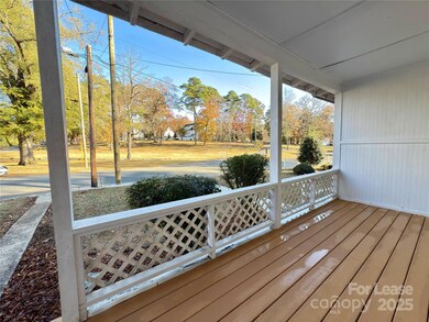130 Maple St, Badin, NC 28009 - photo 5
