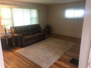 4389 Chandler Dr, Columbus, OH 43213 - photo 7