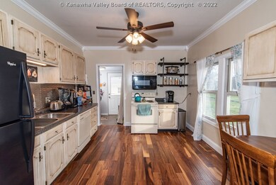 466 17th St, Dunbar, WV 25064 - photo 5