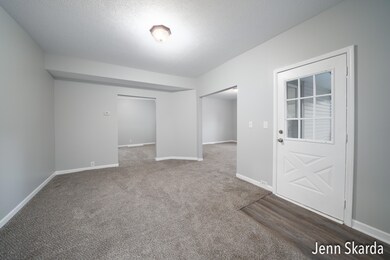 927 Charles St, Belding, MI 48809-6