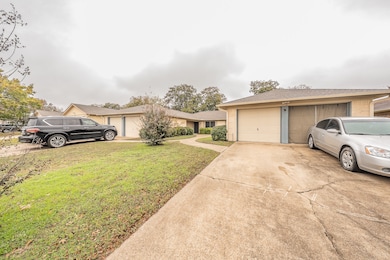 512 Billie Ruth Ln, Hurst, TX 76053 - photo 2