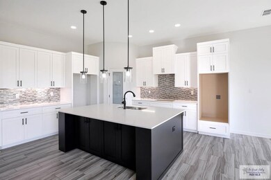 517 N Park Place Dr, Weslaco, TX 78599 - photo 4