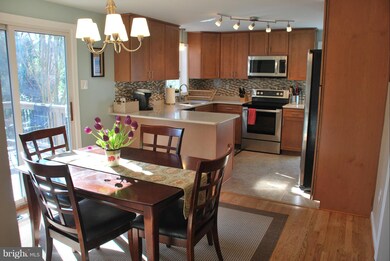 10617 Wheatley St, Kensington, MD 20895 - photo 4