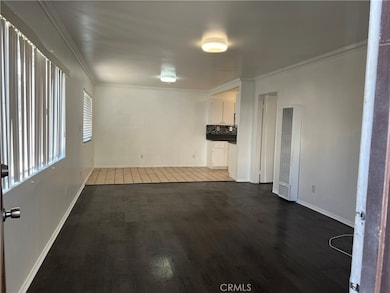 9122 S Hoover St, Los Angeles, CA 90044 - photo 6