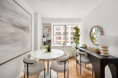 136 E 56th St unit 3G, New York, NY 10022 - photo 3