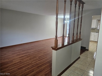 6564 Arbordale Ave, Solon, OH 44139 - photo 3