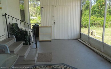 13 Pine Aire Cir, Lake Placid, FL 33852 - photo 2