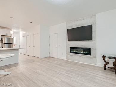 5415 W Harmon Ave unit 1074, Las Vegas, NV 89103 - photo 6